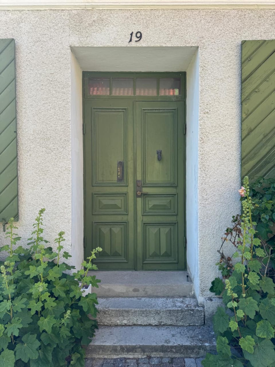 Facade/entrance