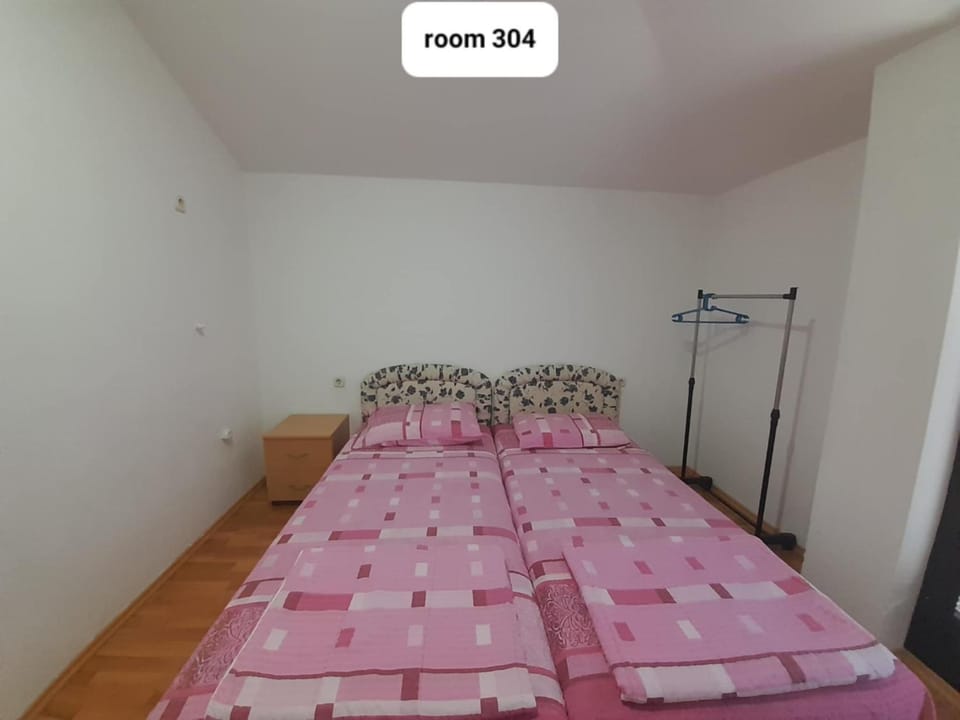 Villa Chaloski Apartment in Municipality of Ohrid, North Macedonia