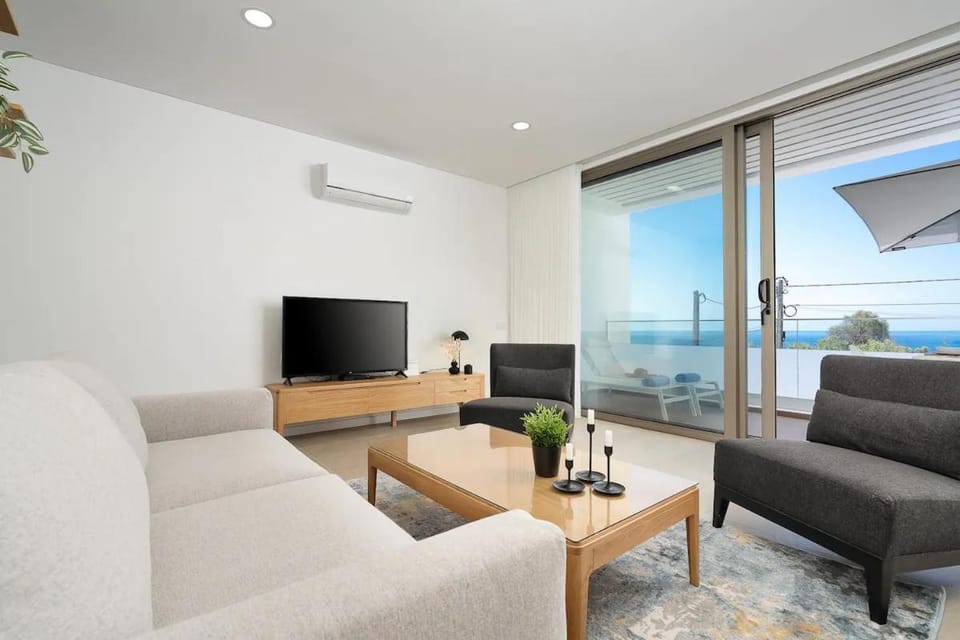 Living room, Sea view