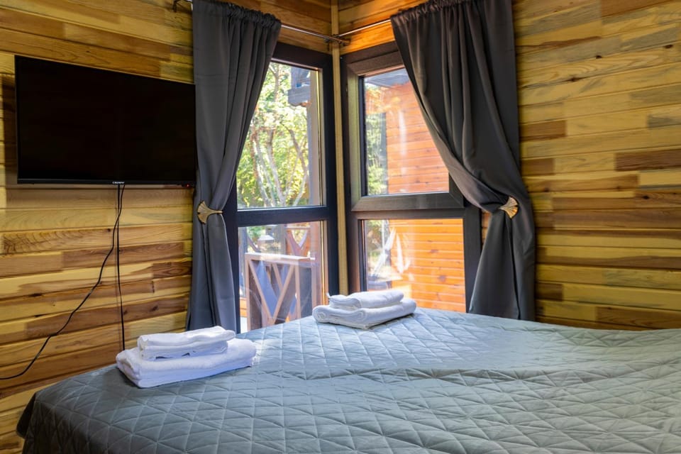 Bed, TV and multimedia, Bedroom, pet friendly, pet friendly