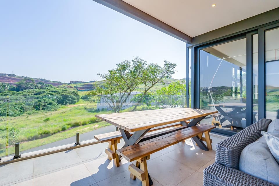 Patio, Spring, Day, Natural landscape, Garden, View (from property/room), Balcony/Terrace, Living room, Seating area, Garden view