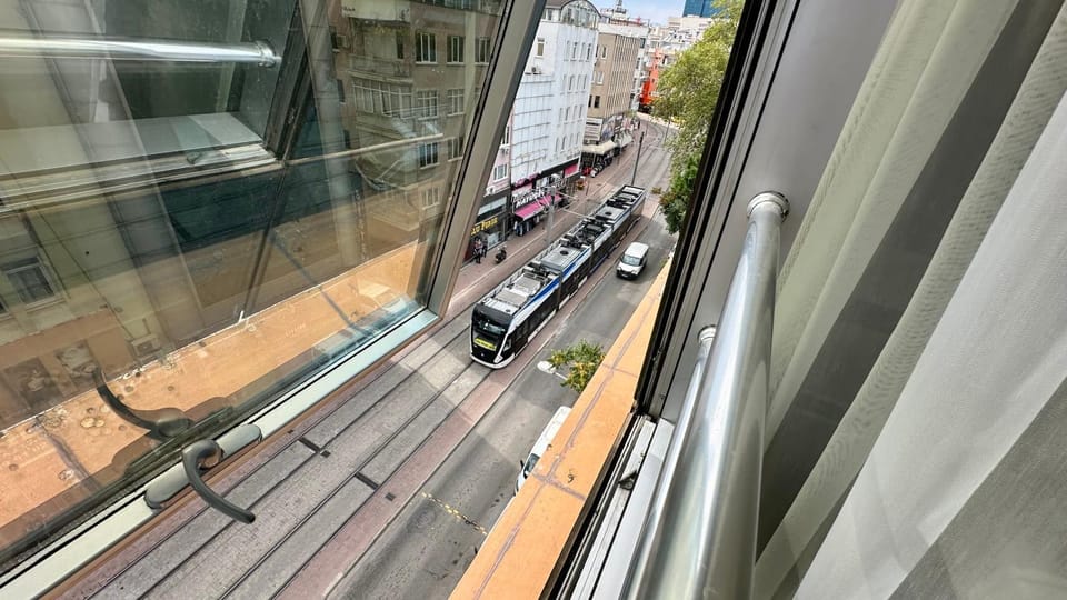 Street view, Location