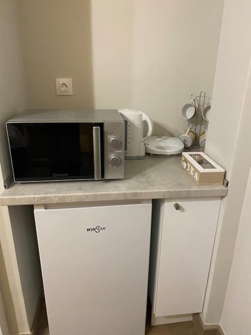 Pumpkin Room Apartment in Athens