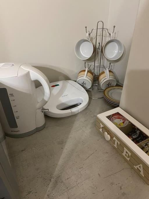 Pumpkin Room Apartment in Athens