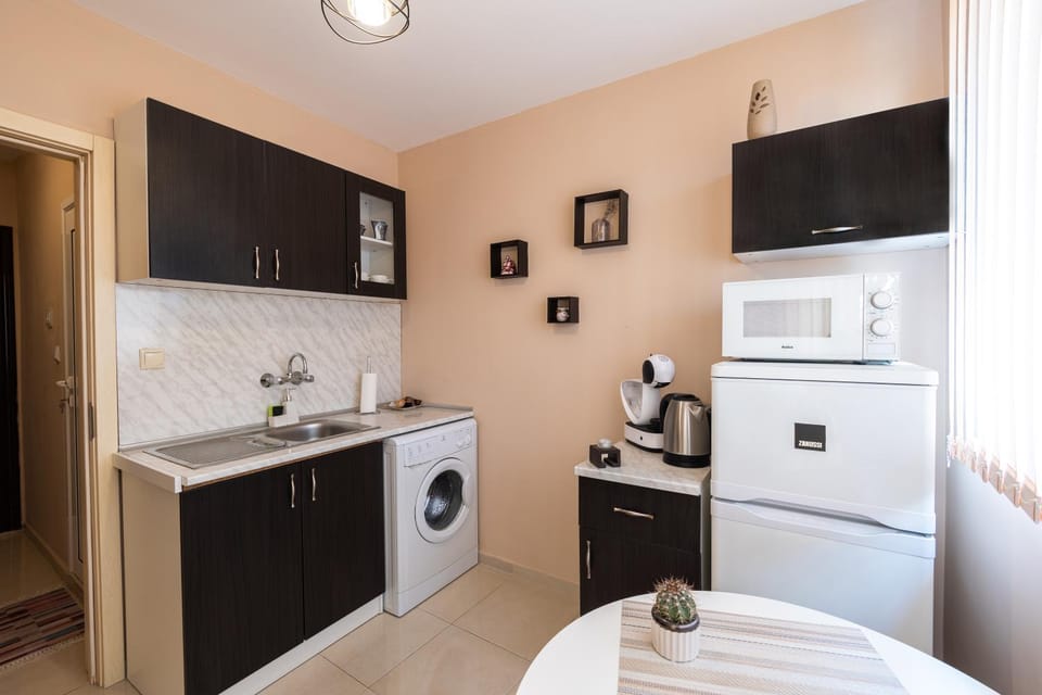 Coffee/tea facilities, Kitchen or kitchenette, minibar, toaster
