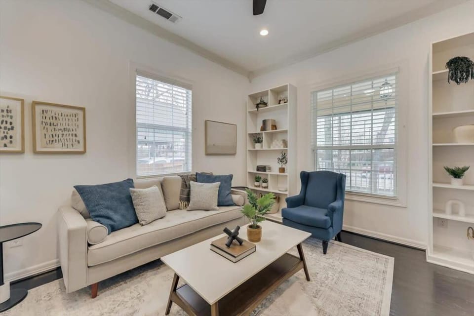 Newly Renovated Bishop Arts Home House in Dallas
