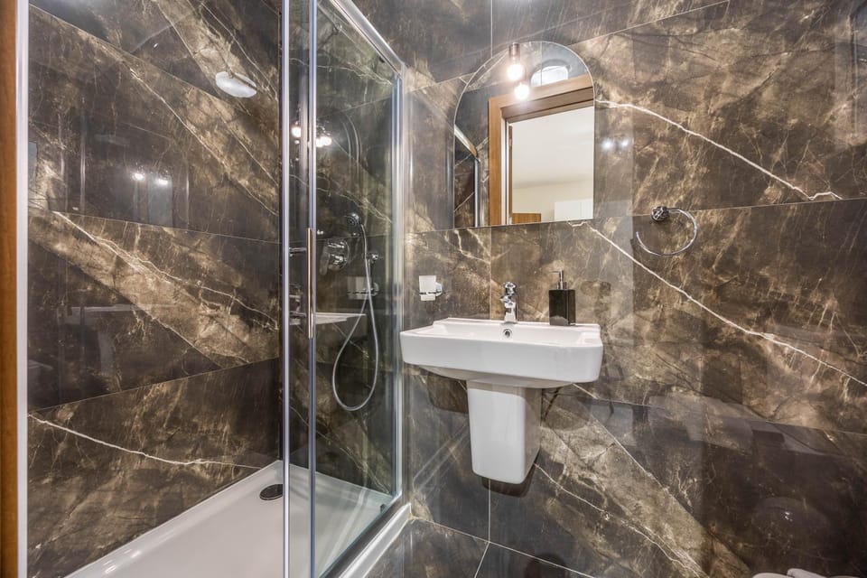 Seabreeze apartment by SF HOMES - meters away from the beach & pools Apartment in Saint Paul's Bay