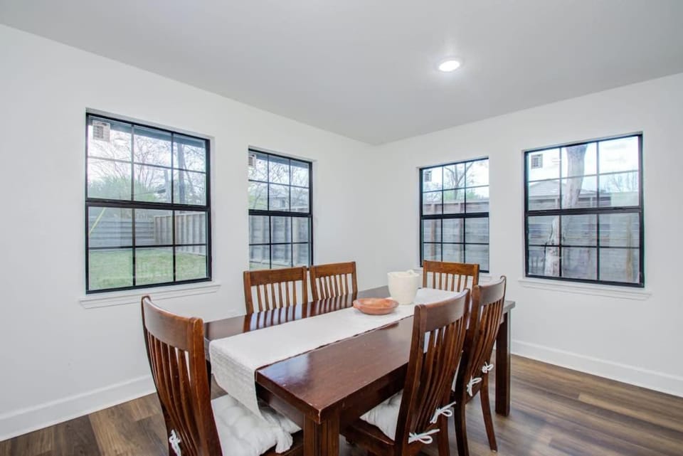 3 beds Houston HOME Close NRG Stadium & Rodeo House in Houston
