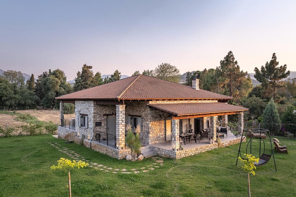PIETRA VILLA Akoli beach House in Peloponnese, Western Greece and the Ionian