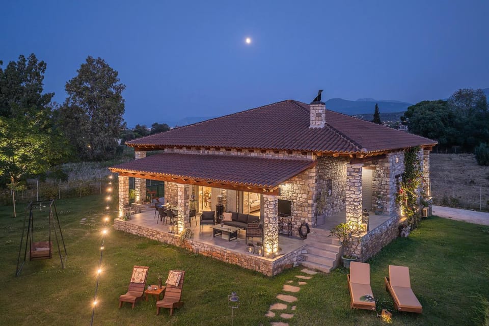 PIETRA VILLA Akoli beach House in Peloponnese, Western Greece and the Ionian