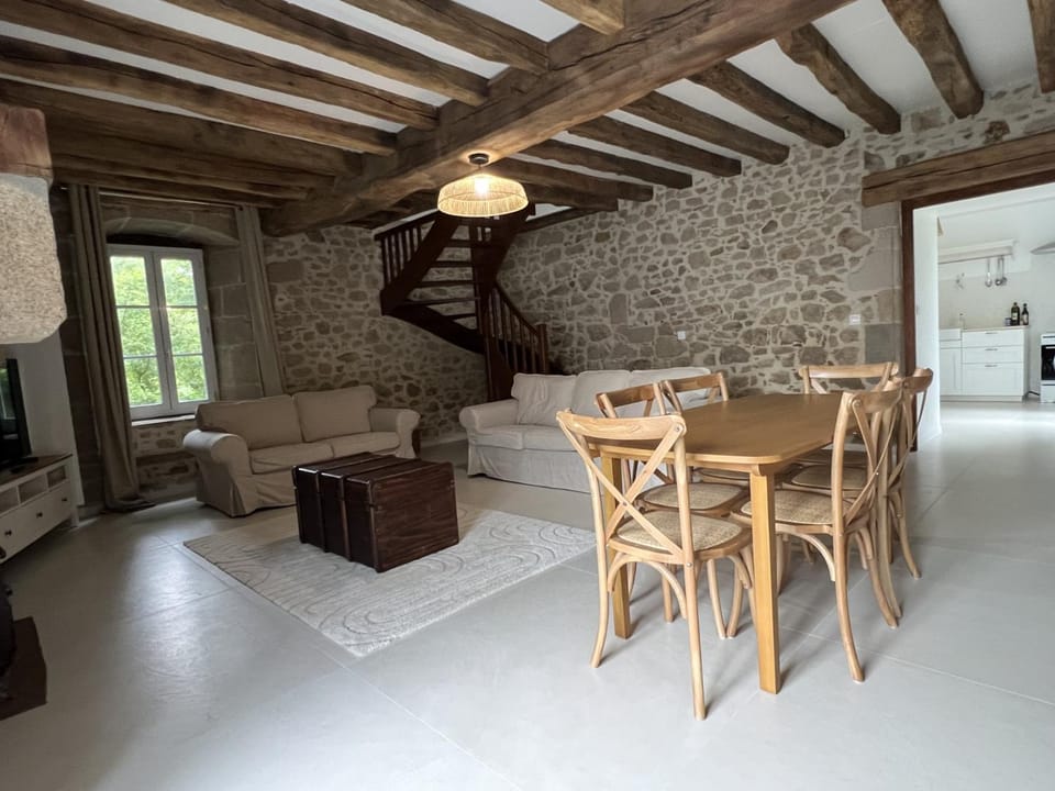 La Millière - Piscine & campagne - Bonchamps House in Pays de la Loire