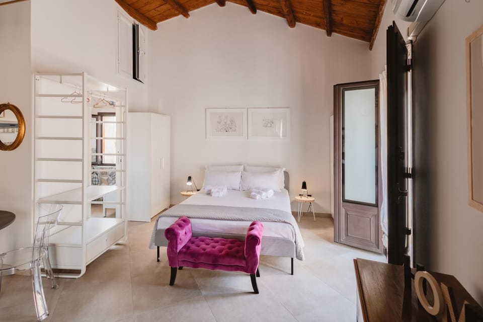 Bed, Photo of the whole room, Bedroom, towels, wardrobe