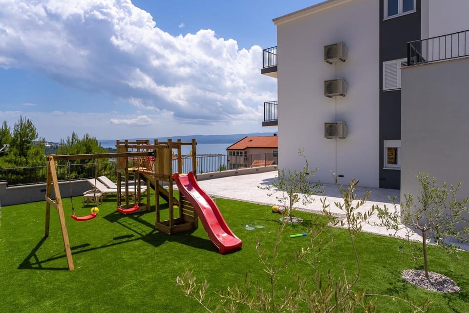 Luxurious 7-Bedroom Villa MI with Private Pool, 500m from the Beach Villa in Split-Dalmatia County