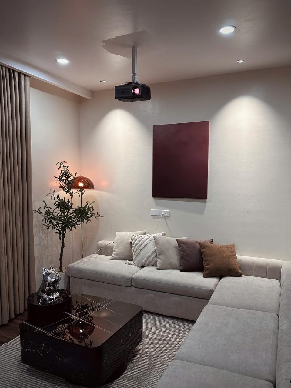Apartment on 20th & 31st floor, Bai Chay Bridge & Ha Long Bay view Apartment in Vietnam