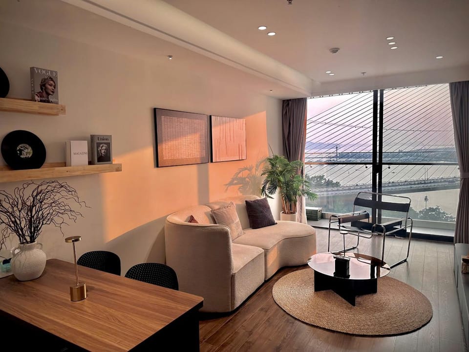 Apartment on 20th & 31st floor, Bai Chay Bridge & Ha Long Bay view Apartment in Vietnam