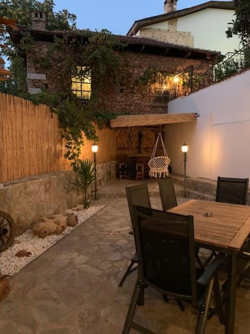 Sunny Antalya VILLA in kale içi Antalya 7 persoons Villa in Antalya