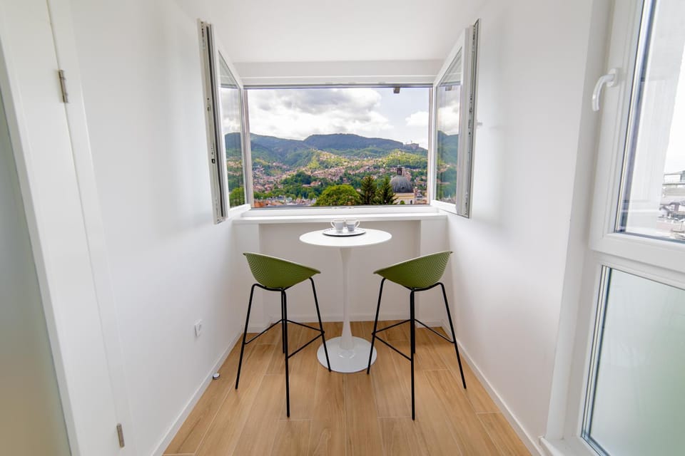 Natural landscape, Balcony/Terrace, Balcony/Terrace, Dining area