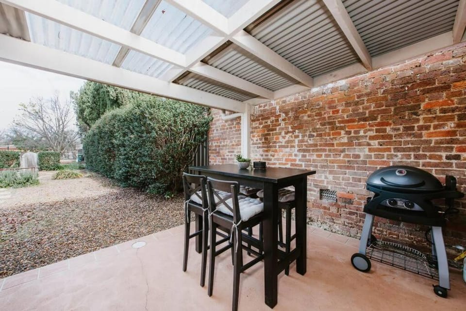 Kareela Cottage - A Charming Country Getaway House in Mudgee