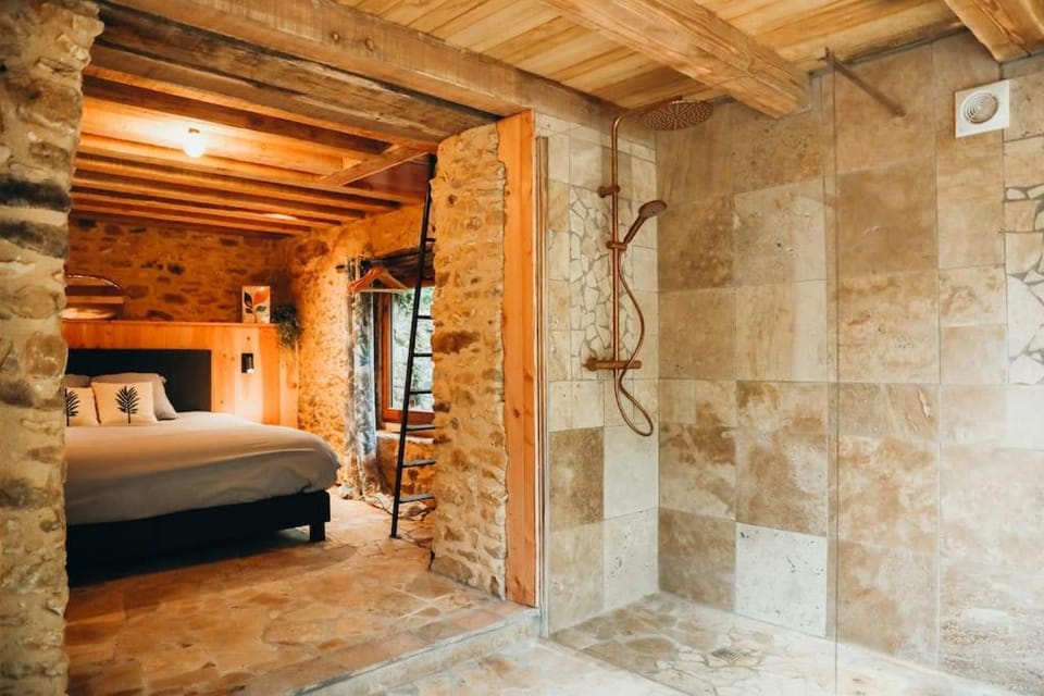 La Cachette by Douce France Location House in Nouvelle-Aquitaine