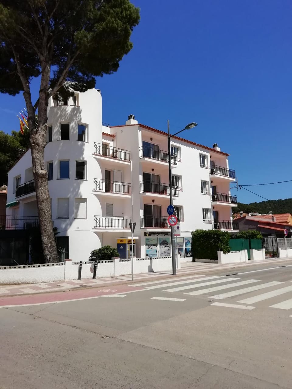 Property building, Day, Neighbourhood, Location