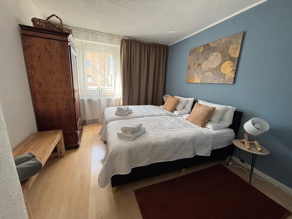 Photo of the whole room, Bedroom