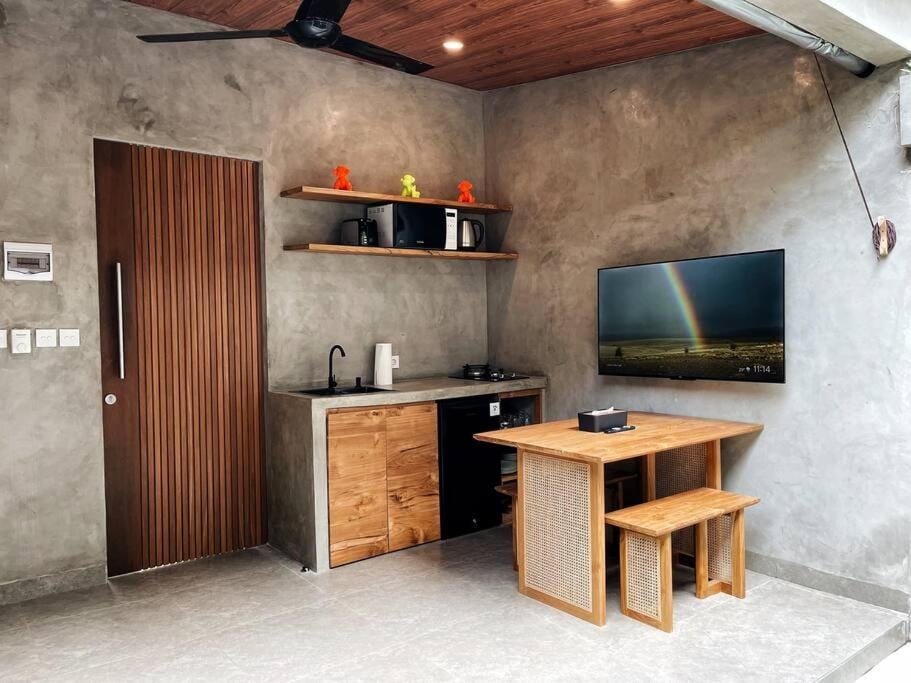 Quiet 1BDR Villa at Central of Berawa! Villa in North Kuta