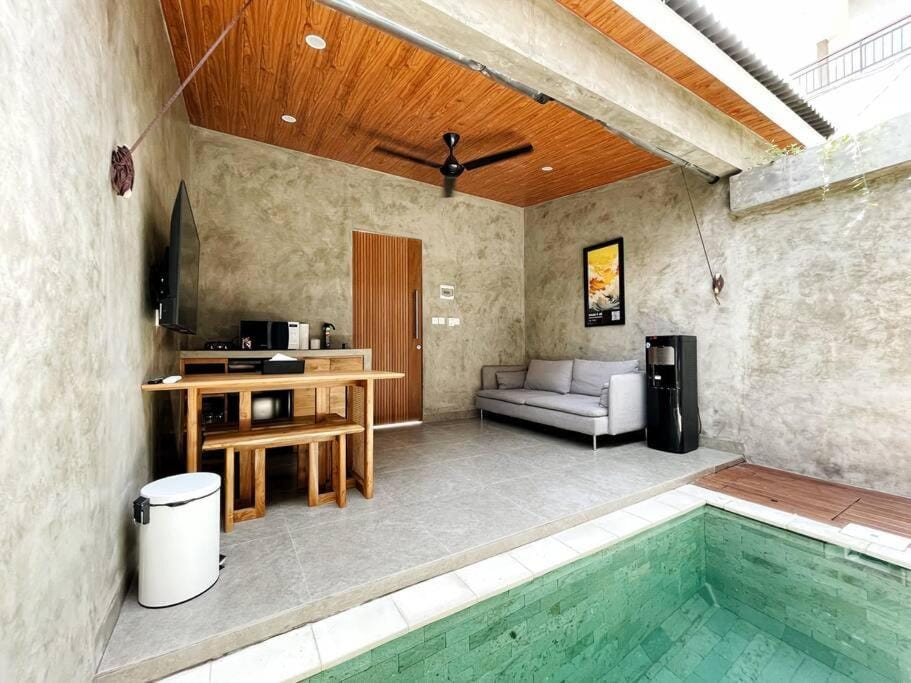 Quiet 1BDR Villa at Central of Berawa! Villa in North Kuta