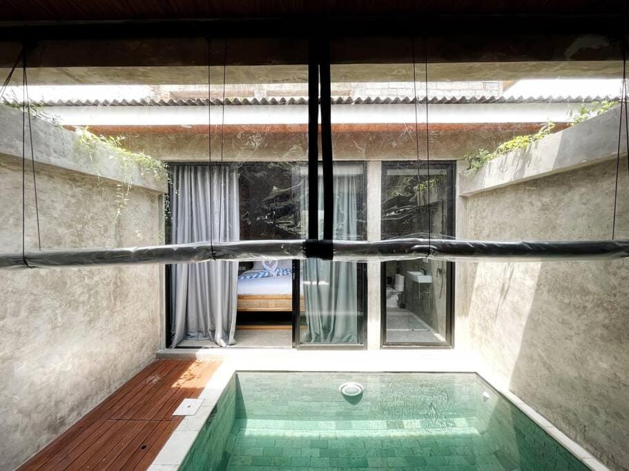 Quiet 1BDR Villa at Central of Berawa! Villa in North Kuta