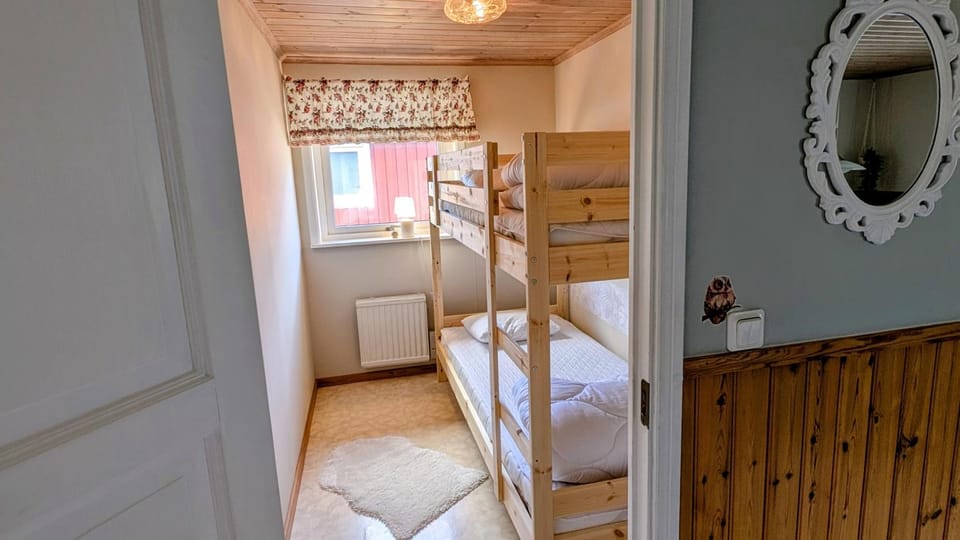 Bedroom, children