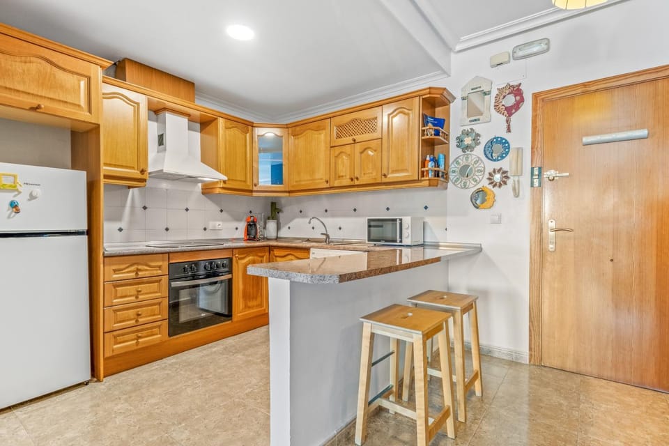 Kitchen or kitchenette, Living room