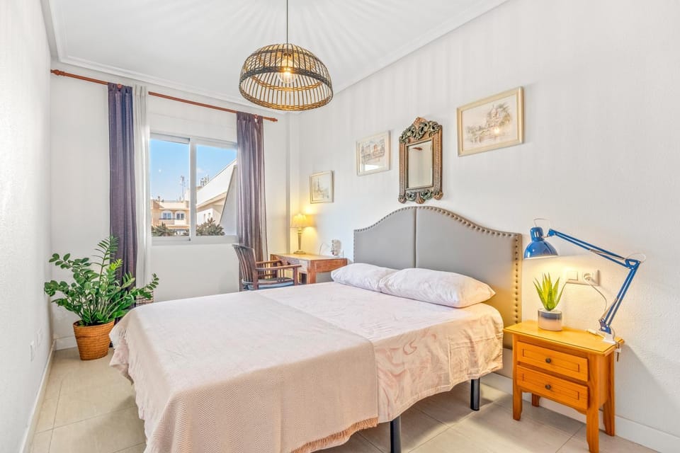 Living room, Bedroom