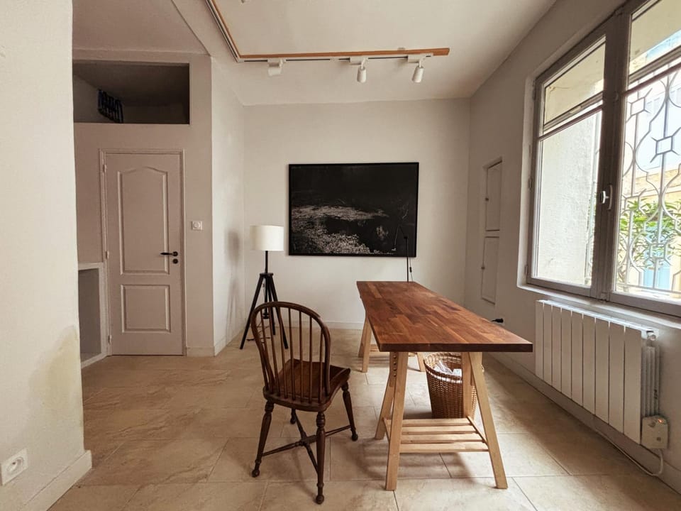 Seating area