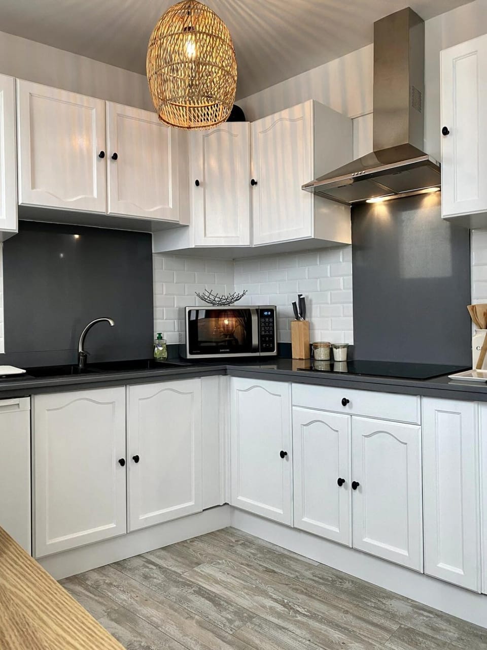 Cozy studio completely renovated with breathtaking views of the port Apartment in Saint-Martin-de-Ré