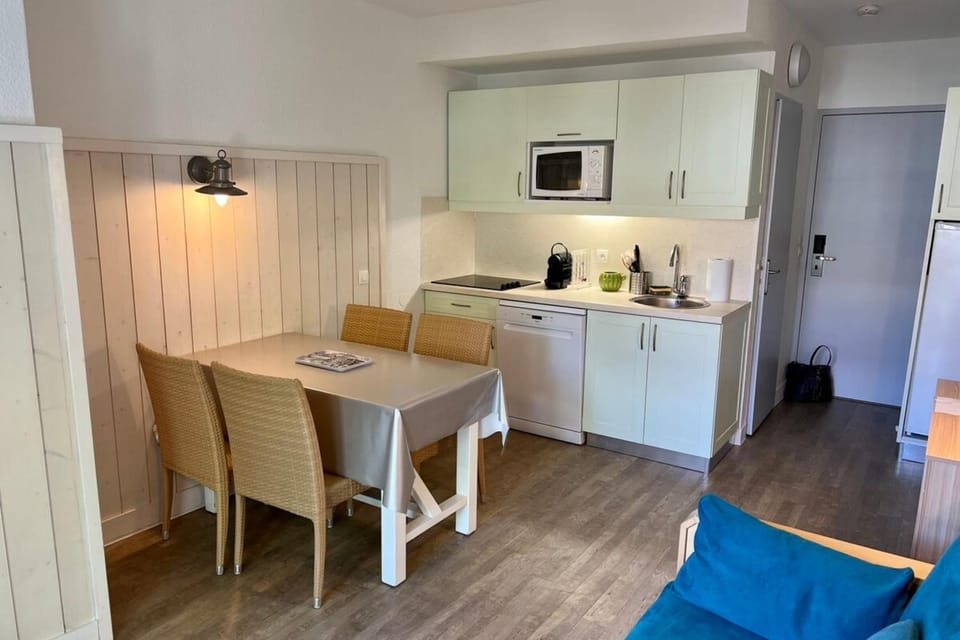 Apartment in 4 residence with heated swimming pool parking House in Saint-Martin-de-Ré