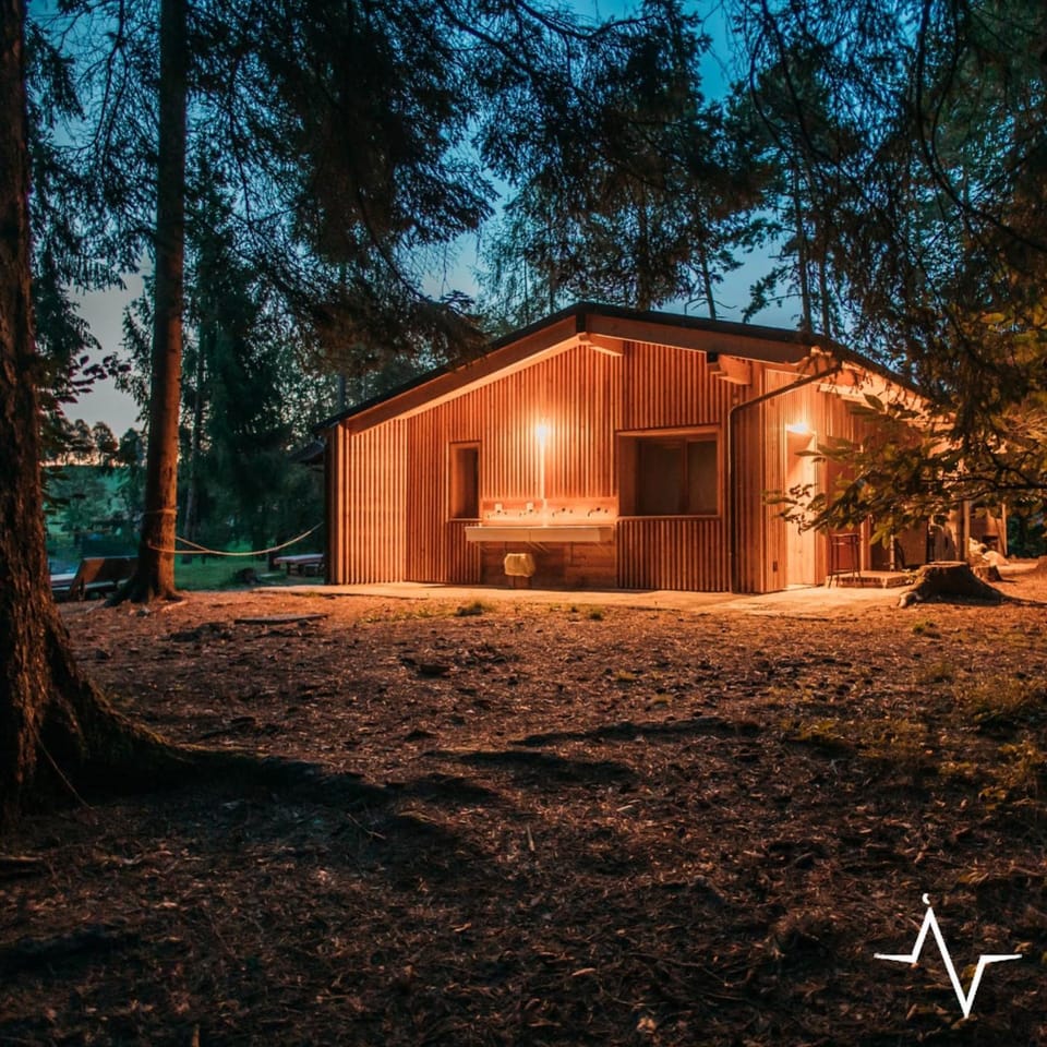 Toilet, Property building, Night, Communal kitchen