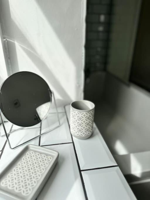 Come and stay at Little Wick House in England