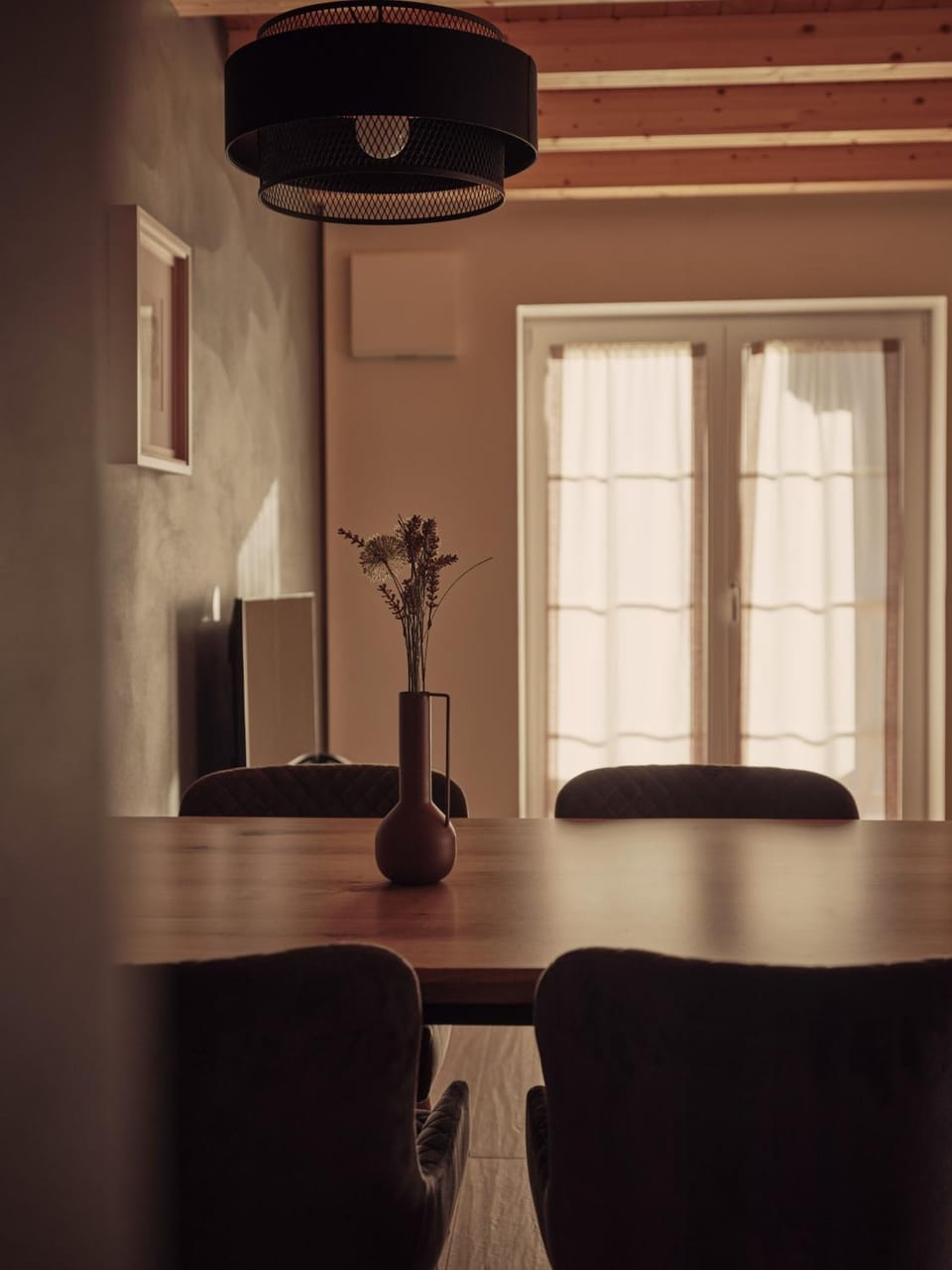 Living room, Decorative detail, Dining area