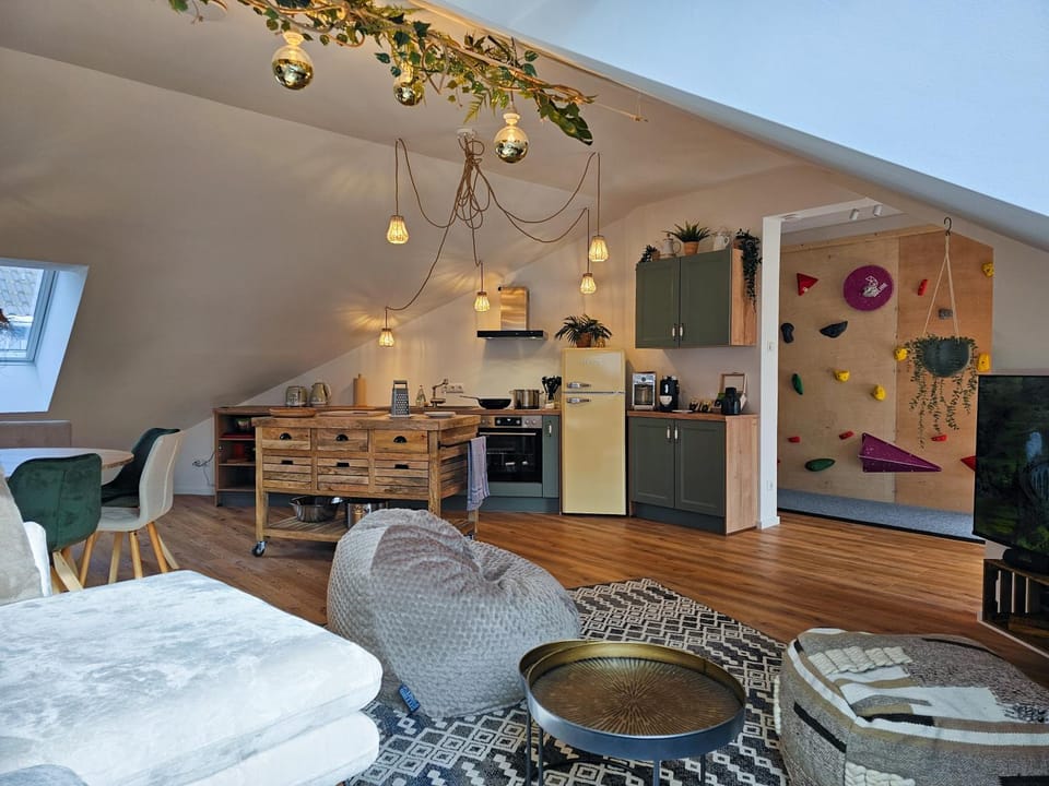 Kitchen or kitchenette, dishwasher, oven, stove