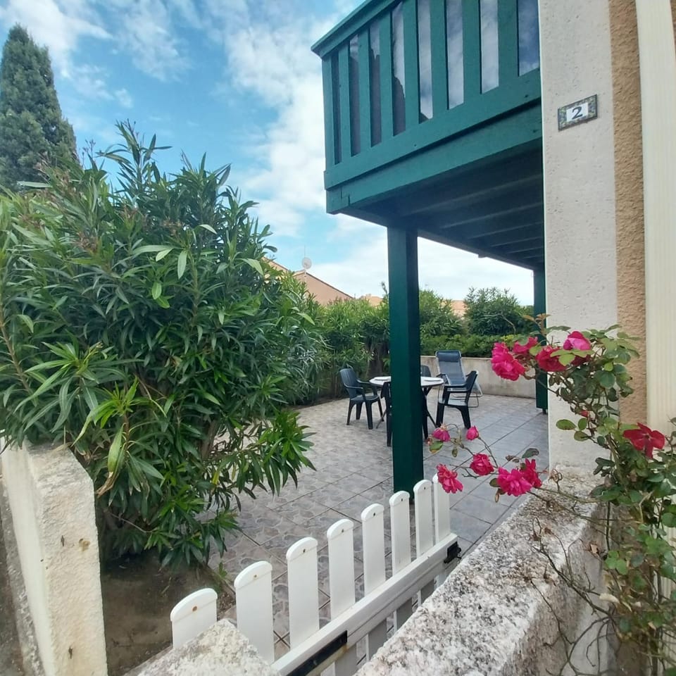 Patio, Garden, Balcony/Terrace, Balcony/Terrace