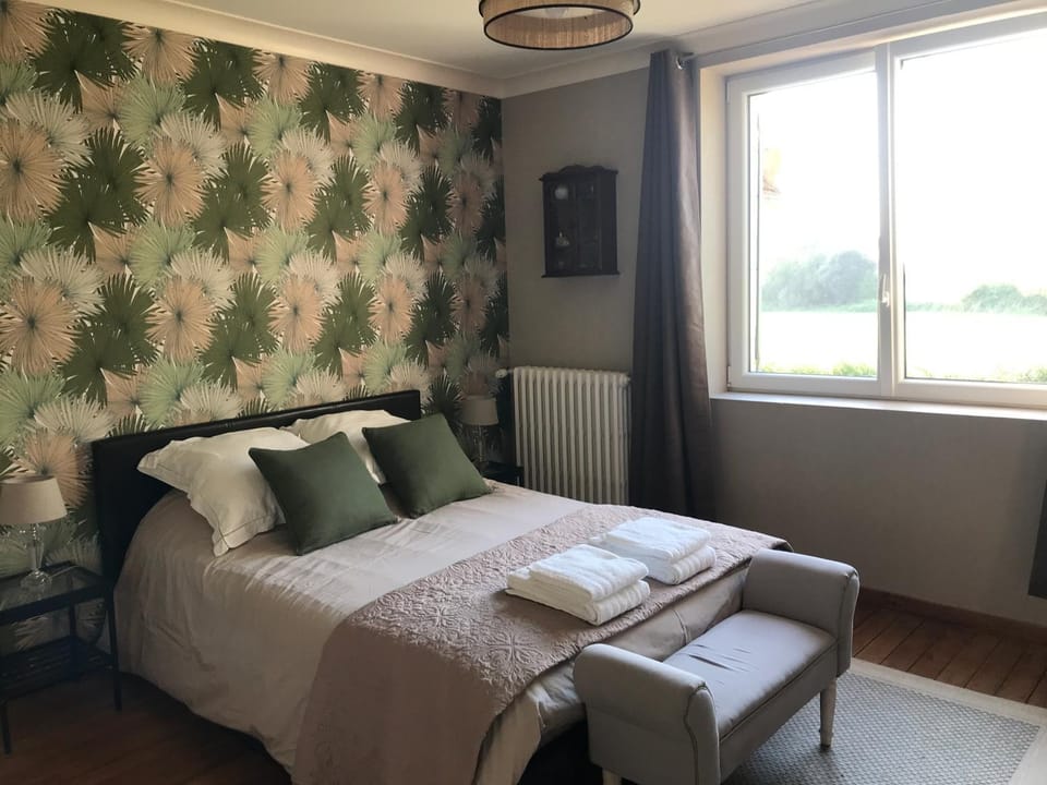 Chambres d'hôtes de la baie Bed and Breakfast in Normandy