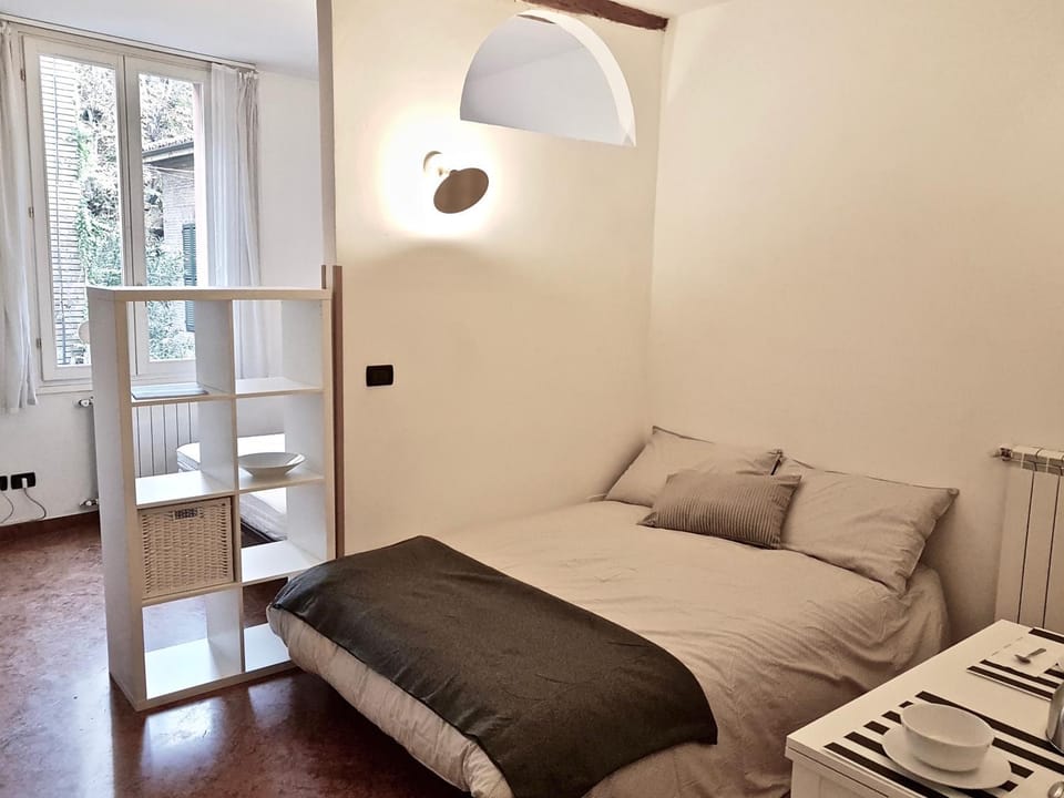 Bed, Living room, Photo of the whole room, Bedroom