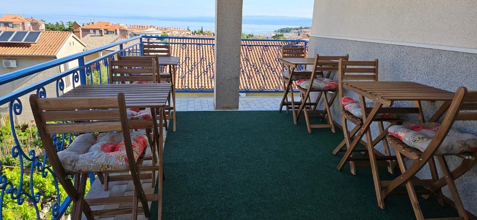 Patio, Balcony/Terrace, City view, Sea view
