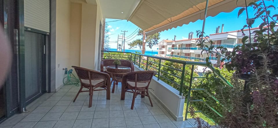 Patio, View (from property/room), Balcony/Terrace