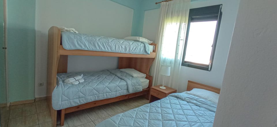 Bed, Bedroom, bunk bed