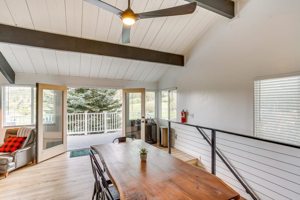 Walk to Slopes: Gem w/ Hot Tub in Big Bear Lake House in Big Bear