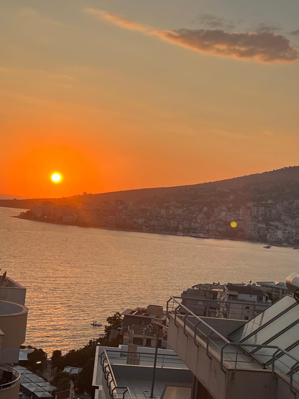 Plarentina Apartment - Modern & zentral mit Balkon und Meerblick Apartment in Sarandë