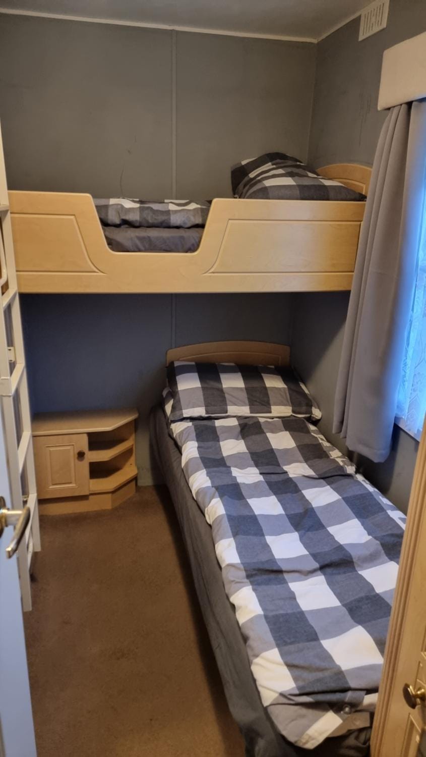 8 Birth Caravans Hire CARAVAN NUMBER C4 Apartment in Skegness