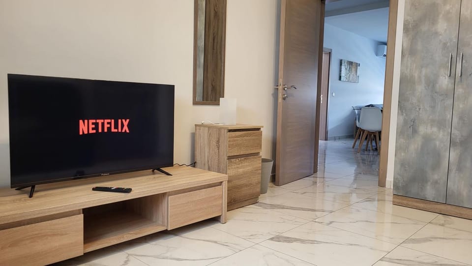 Communal lounge/ TV room, TV and multimedia, Evening entertainment