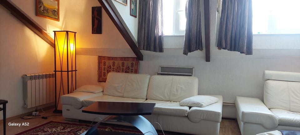 Loft next to Central Park Apartment in Baku