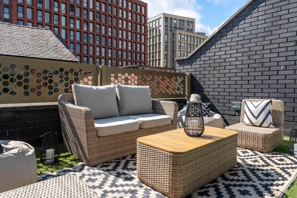 West Townhouse by CasaCity House in Manchester